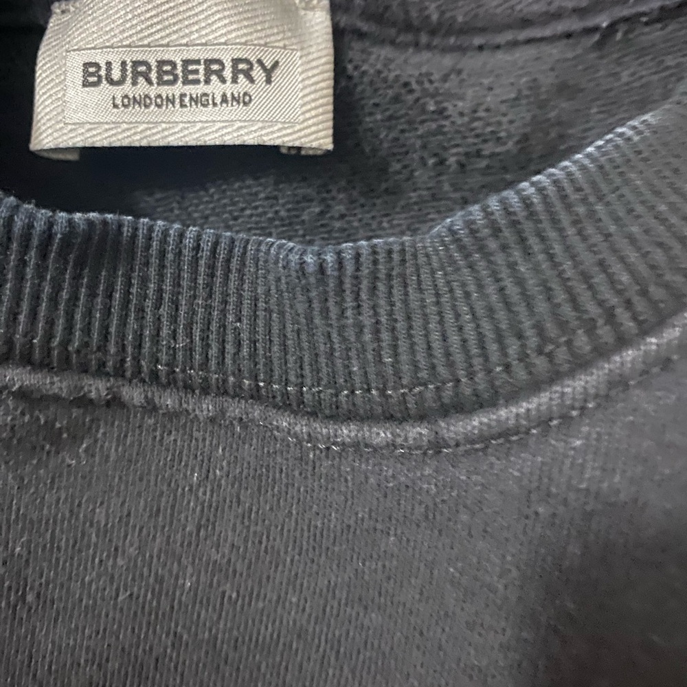 Burberry Kid’s Black Crewneck Sweater with Teddy Bear Graphic - Picture 8 of 12